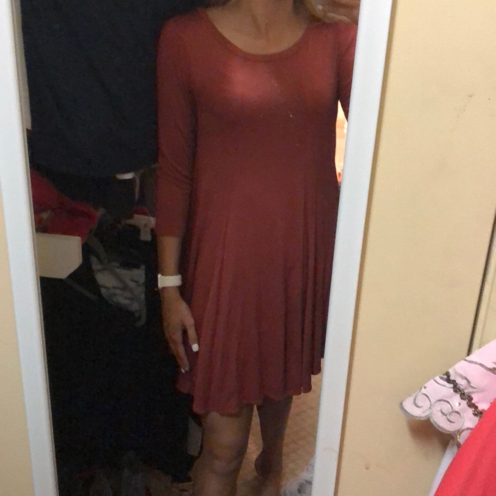 EUC lulu’s rust keyhole back flowy dress